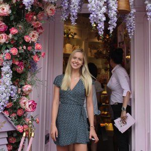 Meet your Posher, Athena